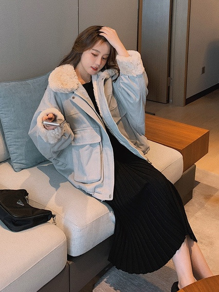 Naiste jakk sule ja taskutega - lai mudel