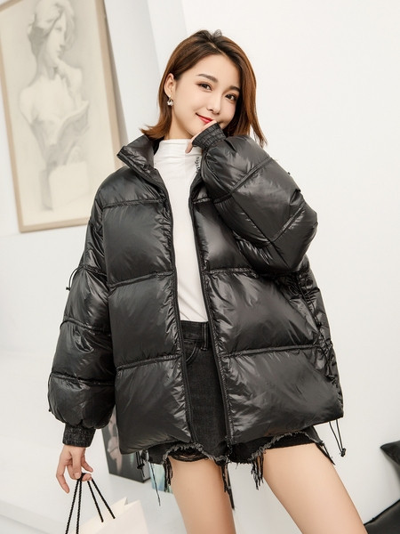 Női téli kabát nyakkendővel sima modell