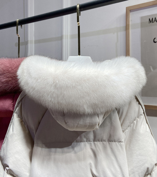 Naiste talvejope vööl ja allapoole lipsudega