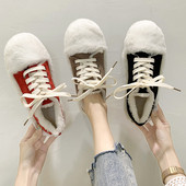 Alkalmi női tornacipő pehely és lapos talppal