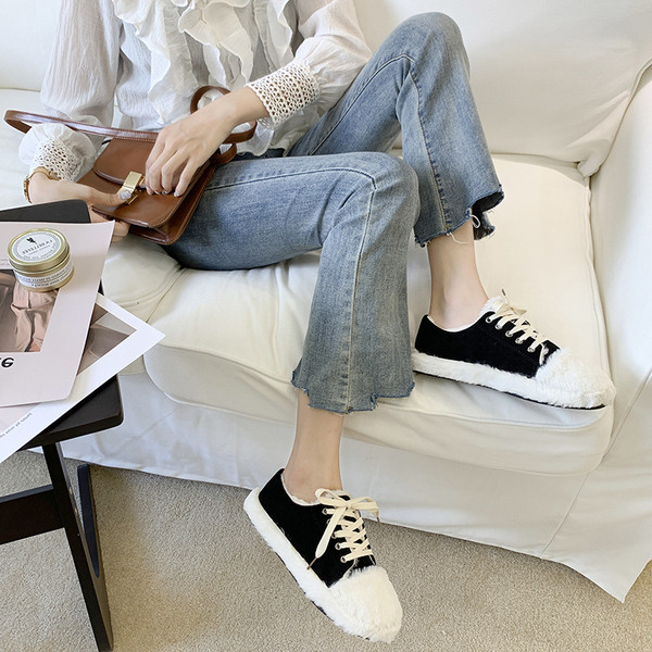 Alkalmi női tornacipő pehely és lapos talppal