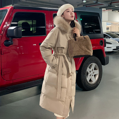 Μοντέρνο γυναικείο χειμερινό μπουφάν με κουκούλα και ζώνη μέσης