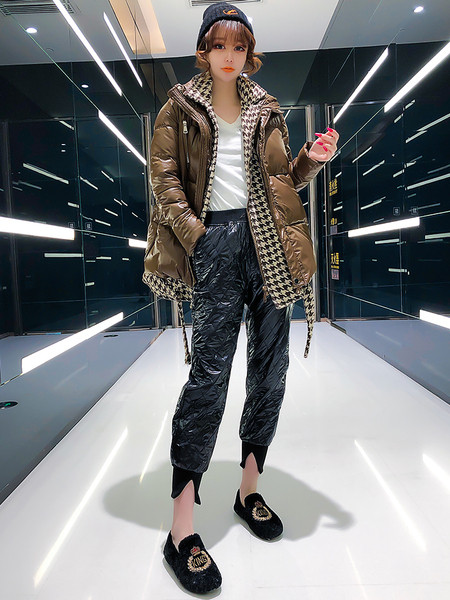 Naiste talvejope ruudulise voodri ja taskutega