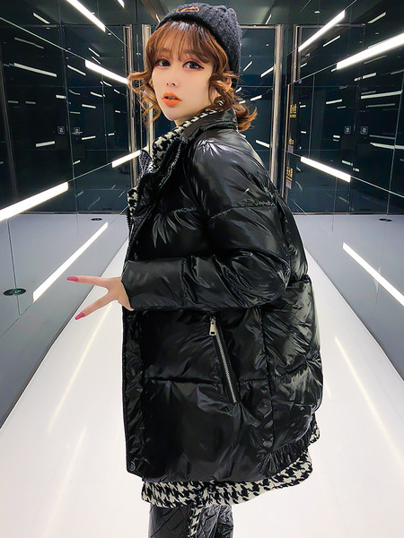 Naiste talvejope ruudulise voodri ja taskutega