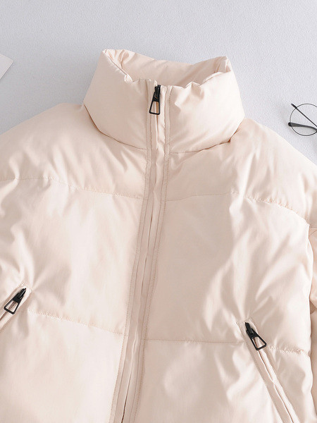 Modern női kabát magas gallérral - télire is alkalmas