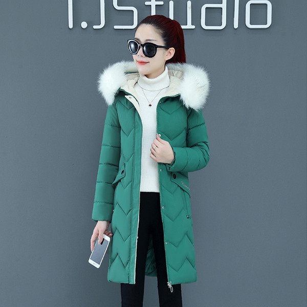 Alkalmi női kabát kapucnival és cipzárral