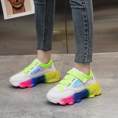 Naiste värvilised kõrge talla ja plaastriga tossud