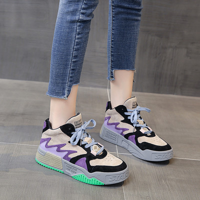 Värvilised paelte ja kõrge tallaga naiste tossud