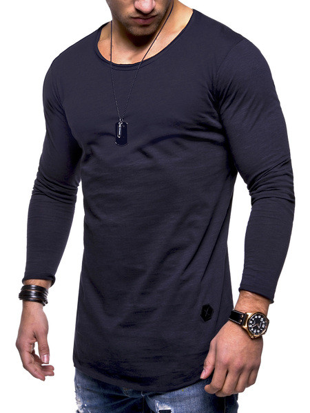 Meeste pikaajaline ovaalse kaelusega pluus