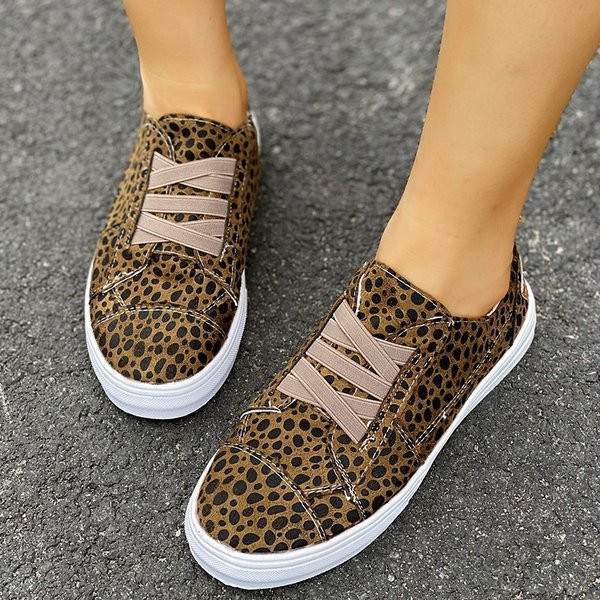 Alkalmi női tornacipő lapos talppal és elasztikus megkötővel