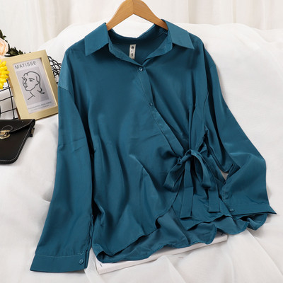 Moodne lipsude ja pikkade varrukatega naiste särk