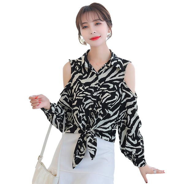 Alkalmi női ing állatmintás és kivágásokkal