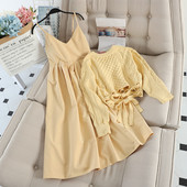 Őszi női szett ruhával és pulóverrel