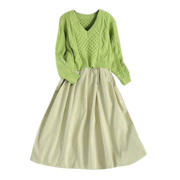 Őszi női szett ruhával és pulóverrel