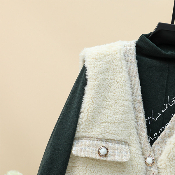 Ženski puhasti prsluk s džepovima i špic izrezom