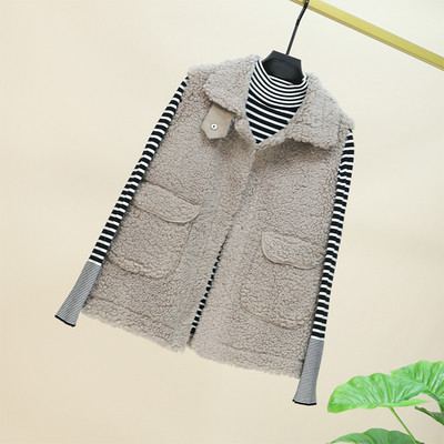 Modern női pehelymellény gombokkal