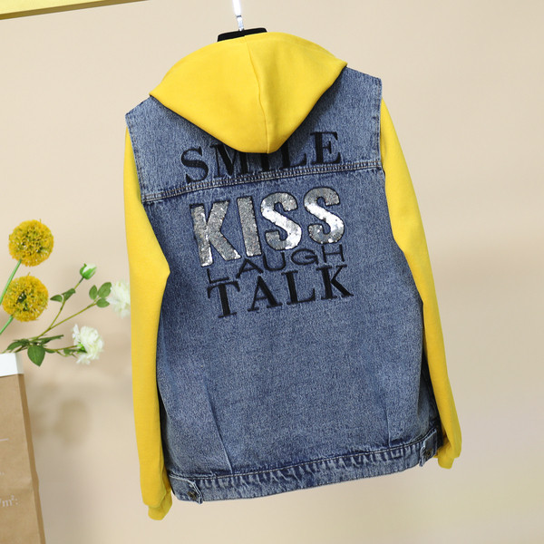 Litritega vabaaja naiste teksavest