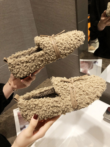 Dūnaini sieviešu ikdienas apavi ar plakanu zoli