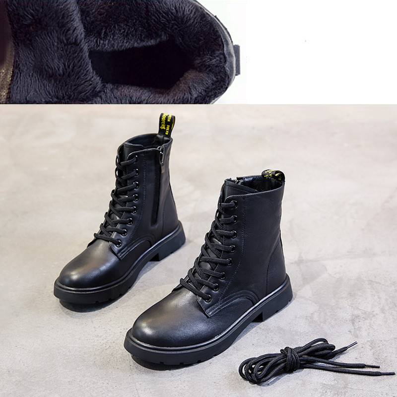 Női bőrcsizma lapos talppal - két modell