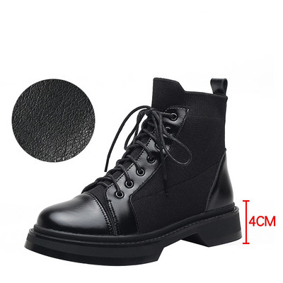 Modern női csizma műbőrből fekete színben