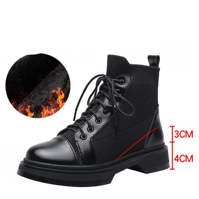 Modern női csizma műbőrből fekete színben