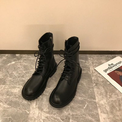 Női alkalmi csizma ökobőrből lapos talppal, fűzővel és cipzárral, két modellben