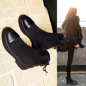 Moodsad naiste mustad saapad lameda talla ja paeltega