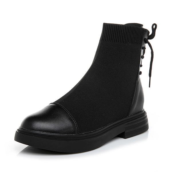 Moodsad naiste mustad saapad lameda talla ja paeltega