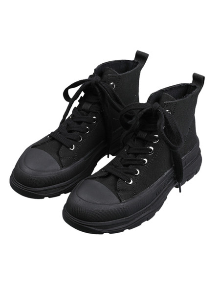 Kareda tallaga tekstiilist tossude uus mudel naistele