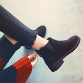 Naiste vabaaja saapad ökoseemisnahast lameda tallaga