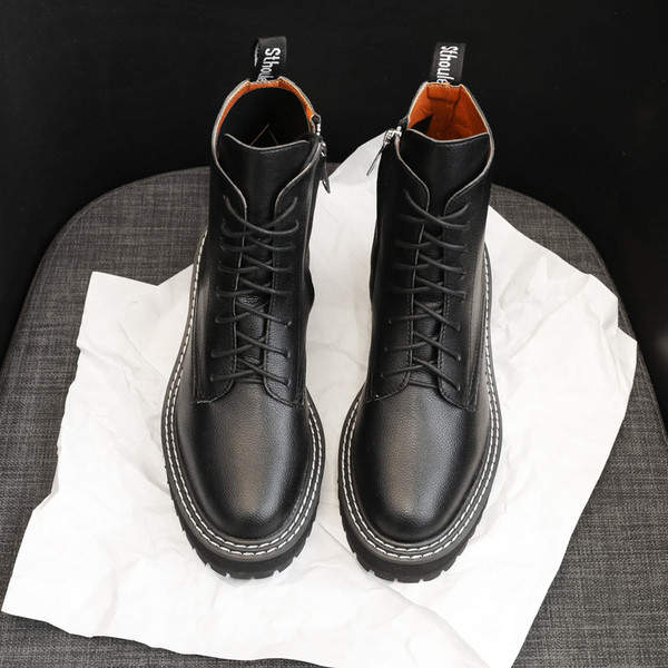 Sieviešu kubietes ar plakanu zoli un saitēm