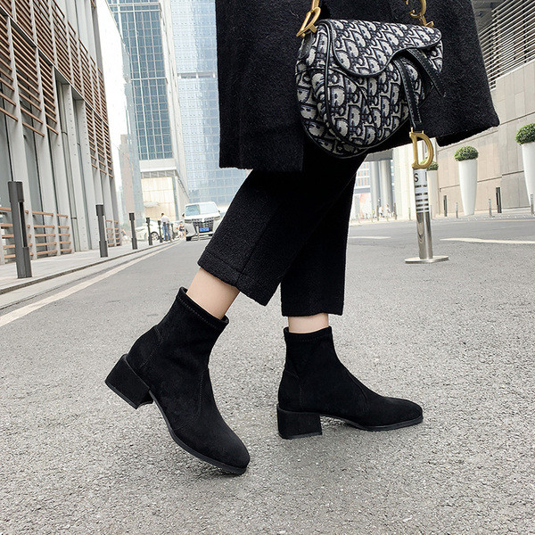 Terava mudeliga naiste saapad 4,5 cm kontsaga - ökonahk või ökoseemisnahk