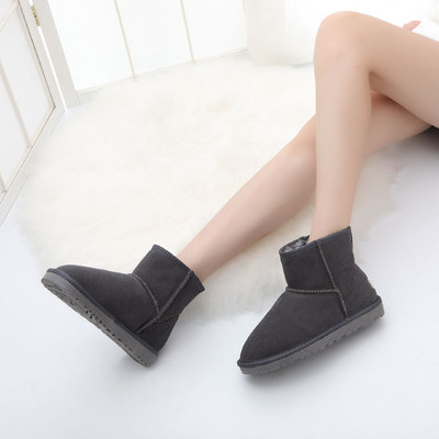 Ζεστές μπότες με μαλακή επένδυση για γυναίκες - δύο μοντέλα