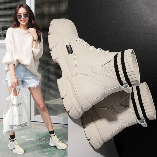 Naiste talvesaabaste tüüpi sokk lameda tallaga