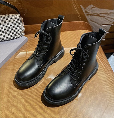 Ikdienas sieviešu zābaki ar rāvējslēdzēju un šņorēm - trīs modeļi