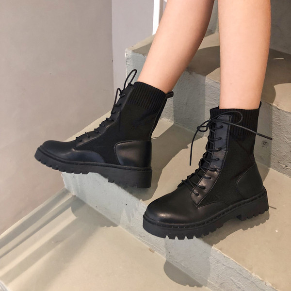 Női alkalmi csizma 3,5 cm talppal - fekete színű