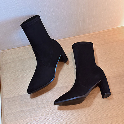 Modern női csizma öko velúrból - három modell