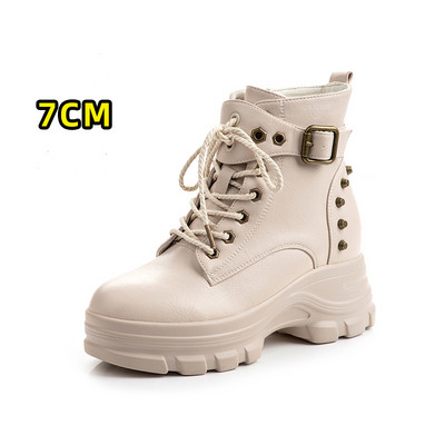 Μοντέρνες γυναικείες μπότες με μεταλλικά στοιχεία και αγκράφα - δύο μοντέλα