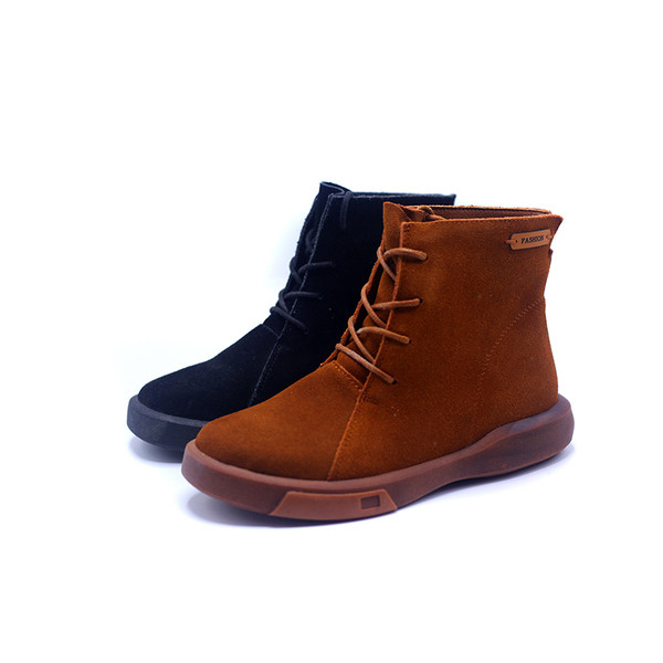 Alkalmi modell velúr csizma fűzővel