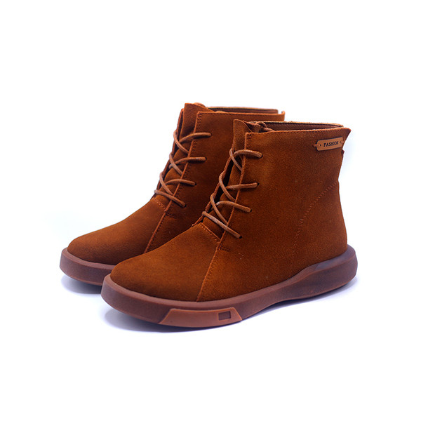 Alkalmi modell velúr csizma fűzővel