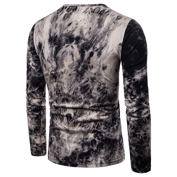 Praegune spitsikaelusega ja lipsudega meeste pluus