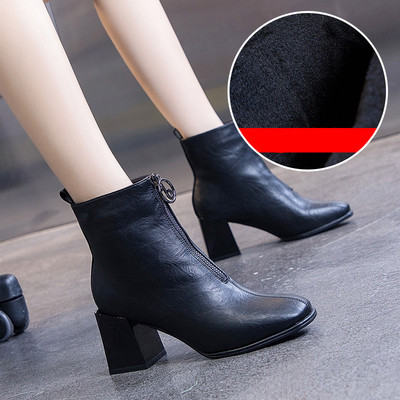 Öko bőrből készült, vastag sarkú, hétköznapi női csizma