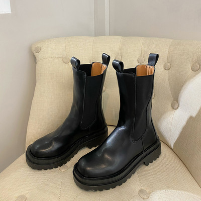 Puhtast ökonahast kõrge tallaga vabaaja naiste saapad