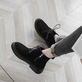 Cipzáras, lapos talpú női csizma