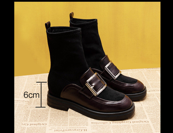 Moodsad pandla ja lameda tallaga naiste saapad