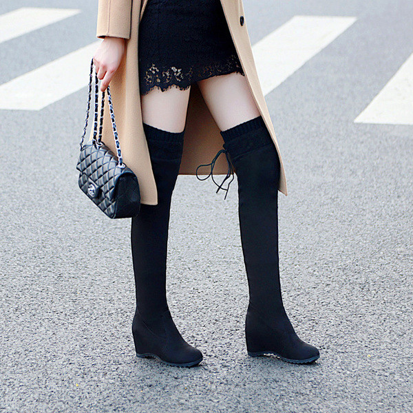 Öko-seemisnahast valmistatud vabaaja platvormiga naiste saapad