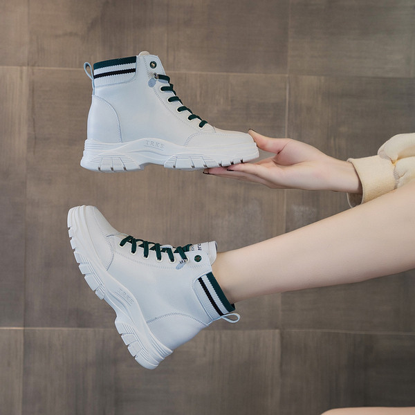 Ženske sportske tenisice s grubim potplatom i vezicama u boji