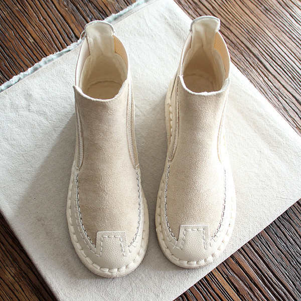 Női alkalmi csizma eco velúrból, lapos talppal