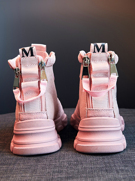 Sport és alkalmi női textilcsizma durva talppal és fűzővel, kétféle kivitelben