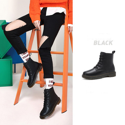 Naiste aktuaalsed paeltega ökonahast saapad mitmes mudelis